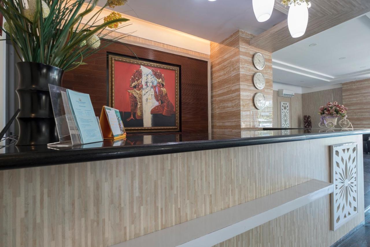 Oyo 1114 Hotel Denpasar Makassar Luaran gambar