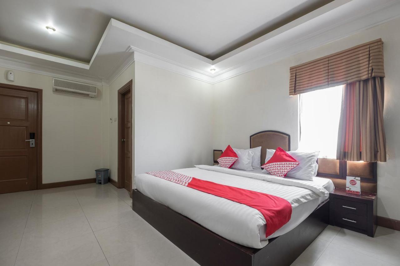 Oyo 1114 Hotel Denpasar Makassar Luaran gambar