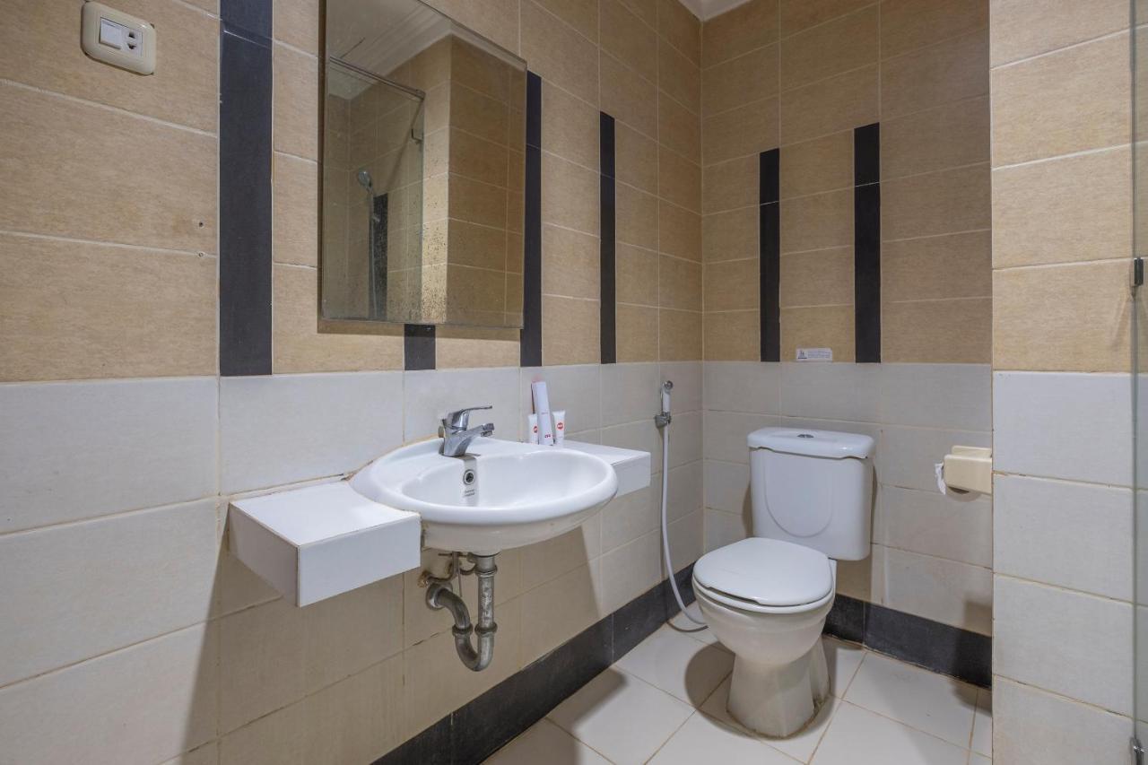 Oyo 1114 Hotel Denpasar Makassar Luaran gambar