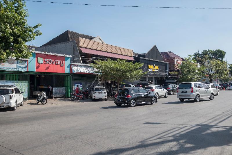 Oyo 1114 Hotel Denpasar Makassar Luaran gambar